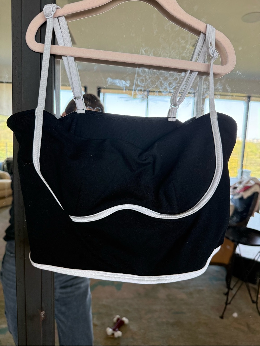 ALO Yoga Black Crop Tank with White Trim
